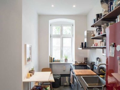 HOMESK - Bezugsfreie 3-Zimmer-Altbauwohnung im Hochparterre im Prenzlauer Berg