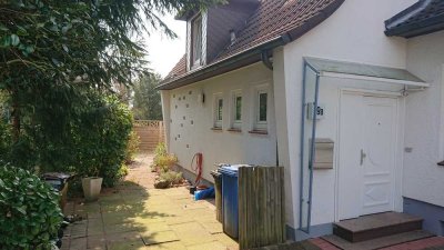 Reinbek, 2 Zimmer, 49 m², sehr ruhige Lage, kleiner Garten, eigener Eingang, € 580,- kalt