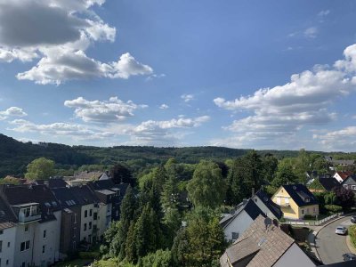 Liebhaberstück! Individuelle, kernsanierte Stadtvilla mit Pool, Sauna, Garten und Traum-Dachterrasse