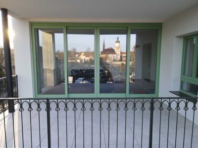 Lichtdurchflutet Wohnung mit Balkon im Park