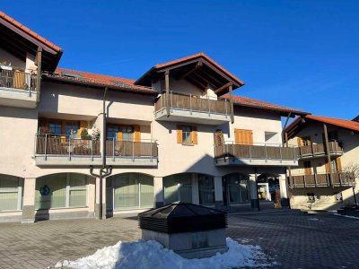 Gemütliche und helle  2-Zimmer-Wohnung mit Loggia und Einbauküche in Gmund a.Tegernsee