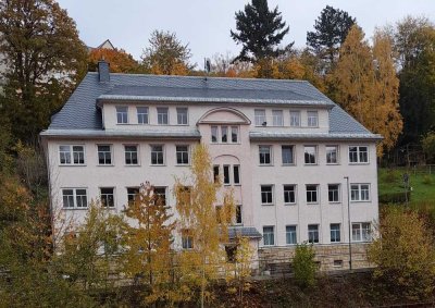 **Freie Wohnung in der Uhrenstadt Glashütte, im DG, mit Außenstellplatz**