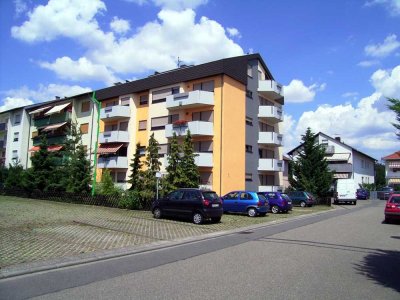 hell & ruhige, frisch sanierte 2-Zimmer-Wohnung mit Balkon in Brühl