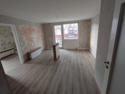 Neu modernisierte 2- Zimmerwohnung mit 2 Balkonen - Nicht WG geeignet