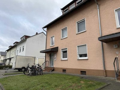 Helle 3-Zimmer-Wohnung mit modernem Stil und Stellplatz in Groß-Gerau