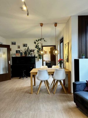 Sehr helle 2 Zimmer Wohnung am Hohenstaurenpark zu vermieten