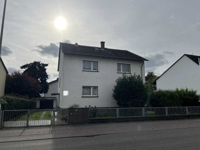 2-Familien-Haus mit großem Grundstück