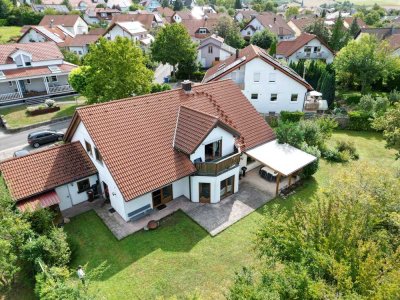 Gepflegtes Zweifamilienhaus im mittleren Taubertal