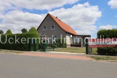 Einfamilienhaus auf großem Grundstück, mit vielen Möglichkeiten der Nutzung, in Eickstedt!