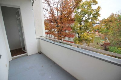 NACHMIETER zum 01.03.2025 gesucht * Balkon & große Wohnküche * Optional mit Garage *