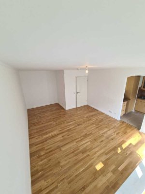 Helles lichtdurchflutetes Appartment in Unterhaching - zentral, aber ruhig