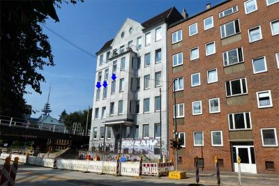 Kiel-Zentral: Vermietete 3-Zimmer-Wohnung mit Balkon als Kapitalanlage OTTO STÖBEN GMBH