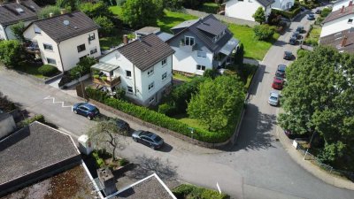 Gepflegtes Haus am Ortsrand von Bammental