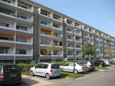 3 Raum-Wohnung mit Balkon