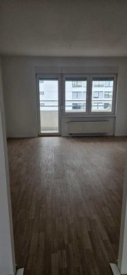 Schöne 2-Zimmer-Wohnung mit Balkon in Ludwigshafen am Rhein