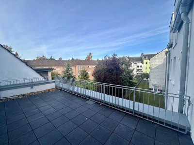 Neue Wohnung, mit großer Terrasse, im Energiesanierten KFW 70EE Haus