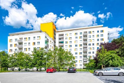 Hanau-Lamboy: Renovierte 3-Zimmer-Wohnung mit Süd-Balkon und neuer Einbauküche in zentraler Lage