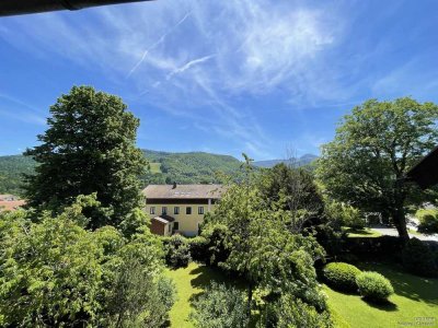 Möbliertes Luxus Appartement mit Bergblick - gern mittel,- oder langfristig -