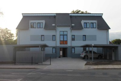 Sonnige 3-Zimmer-Dachgeschosswohnung mit Balkon in Rosengarten-Klecken