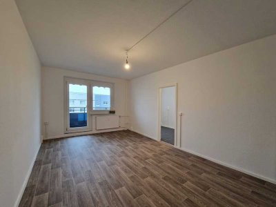 Gratis 300 EUR Gutschein bis 31.12.2024*** 2-Zimmer-Wohnung mit Balkon und Aufzug!