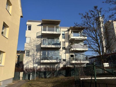 Sonnenuntergang am Balkon - 3 Zimmer Wohnung mit Garagenplatz in Linz