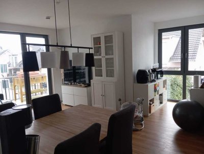 3-Zimmer-Wohnung mit großer Dachterrasse/+2 Balkone