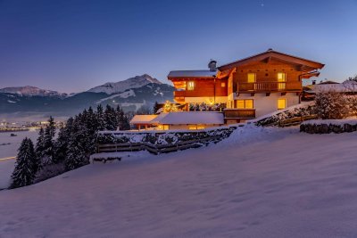 Landhaus Villa mit Tiefgarage und unverbaubarem Bergblick