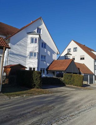 Schöne, helle 3-Zimmer-Wohnung mit EBK in Diedorf