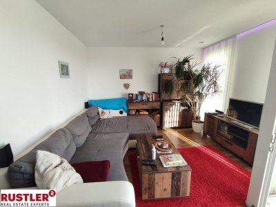 Top angebunden - herrliche große Wohnung mit Aussicht &amp; Loggia