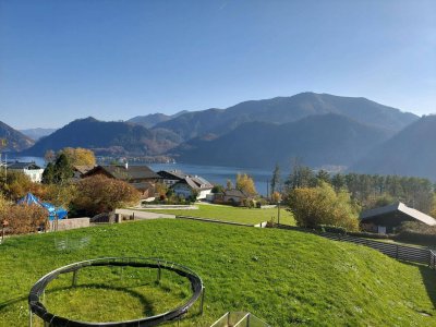 See- und Bergblick auf der Sonnenseite des Attersees