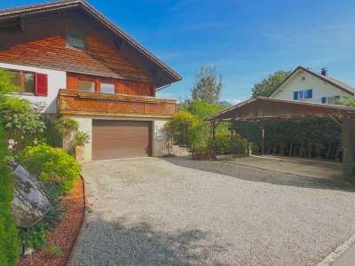 Liebevoller Garten mit Einfamilienhaus