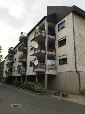 Schöne drei Zimmer Wohnung in Lahnstein (Nieder) mit Blick auf die Lahn