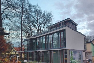 Gartenwohnung „Haus im Haus“ mit großem Garten direkt am Würmufer