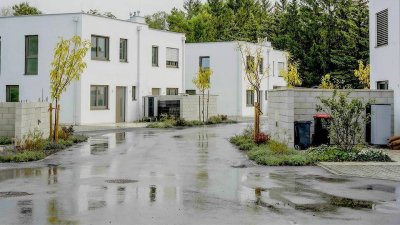 "Einzigartige Gelegenheit! Familienhaus auf Eigengrund mit Keller und großem Garten- Ihr neues Zuhause !"