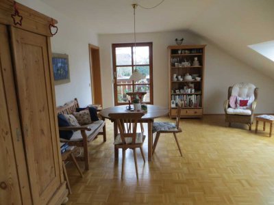 Oberalting am Pilsensee, helle, schöne 4 Zimmer-Whg.+Wohnk, 2 Bäder, 2 Balkon, Gartenanteil