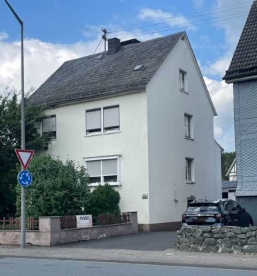 2-Familienhaus in zentraler Lage von Netphen