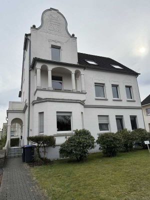 Ruhig - schöne Aussicht - viel Platz - in stilvollem Altbau!