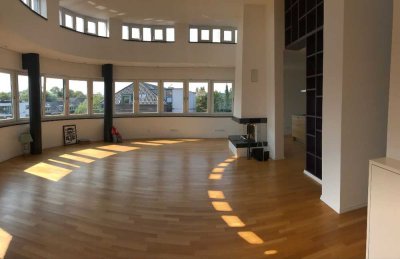 Exklusive 3-Zimmer-Wohnung - Lichtdurchflutetes Familienparadies mit großer Terrasse & privater Saun