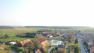 Großer ehemaliger Vierseithof mit 8-Zimmer-Wohnhaus, vielen Nebengebäuden zum Kauf in Niedergörsdorf