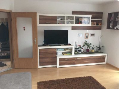 Top-gepflegte, schöne  2-Zimmer-DG-Wohnung  mit 2 Balkonen und Einbauküche in Bad Griesbach