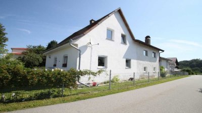 Vilshofen: Freistehendes älteres Einfamilienhaus in "Sonnenlage"