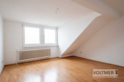 GEMÜTLICHKEIT - helle Dachgeschosswohnung mit Gemeinschaftsgarten!