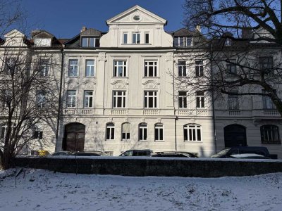 Rarität am Kaiserplatz - Exklusive Altbauwohnung - Erstbezug nach Sanierung