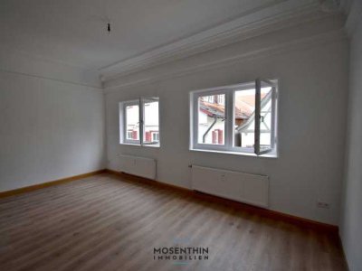 Große 2 Zi-Wohnung mitten im Leben!