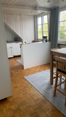 Möblierte 2 Zimmer Wohnung mit Wohnküche in Winkel - WG geeignet