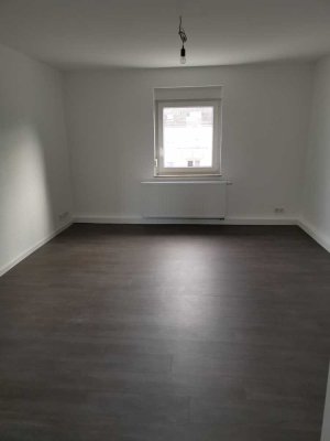 Erstbezug nach Sanierung mit EBK: Stilvolle 3-Raum-Wohnung in Mannheim