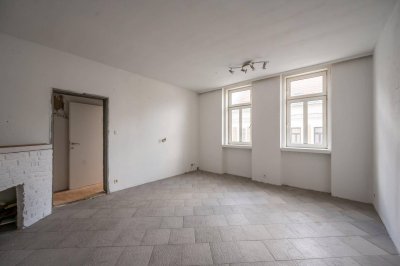 ++NEU++ Sanierungsbedürftige 4-Zimmer Altbau-Wohnung, viel Potenzial!