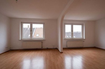 4 Zimmer-Wohnung mit Garage, östl. Ringgebiet Braunschweig, Courtagefrei