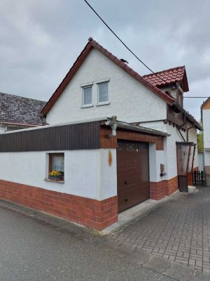 Charmantes Einfamilienhaus mit Garage in Frankenblick-Effelder