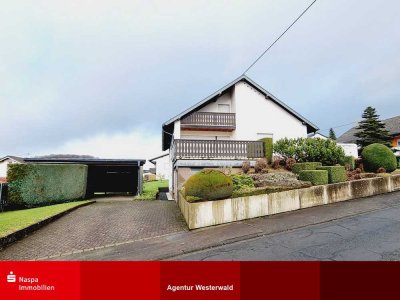 Rennerod: Einfamilienhaus in ruhiger Lage mit Garten, Garage und Carport